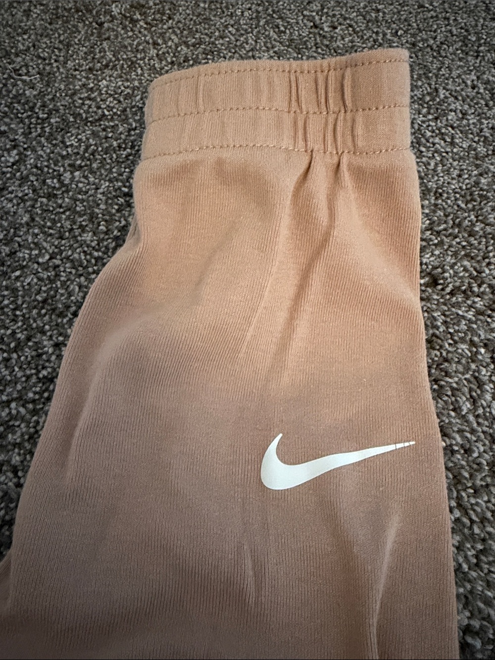 Nike Baby Bodysuit & Pants Set in Beige and Cream - Picture 5 of 6